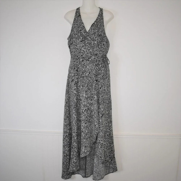 Abercrombie & Fitch Dresses & Skirts - Abercrombie & Fitch Wrap Floral Dress Midi Sz S Cottagecore Boho Neutral